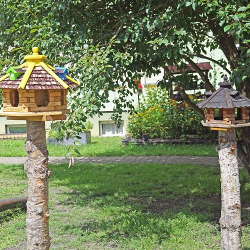 bunte Vogelhäuser
